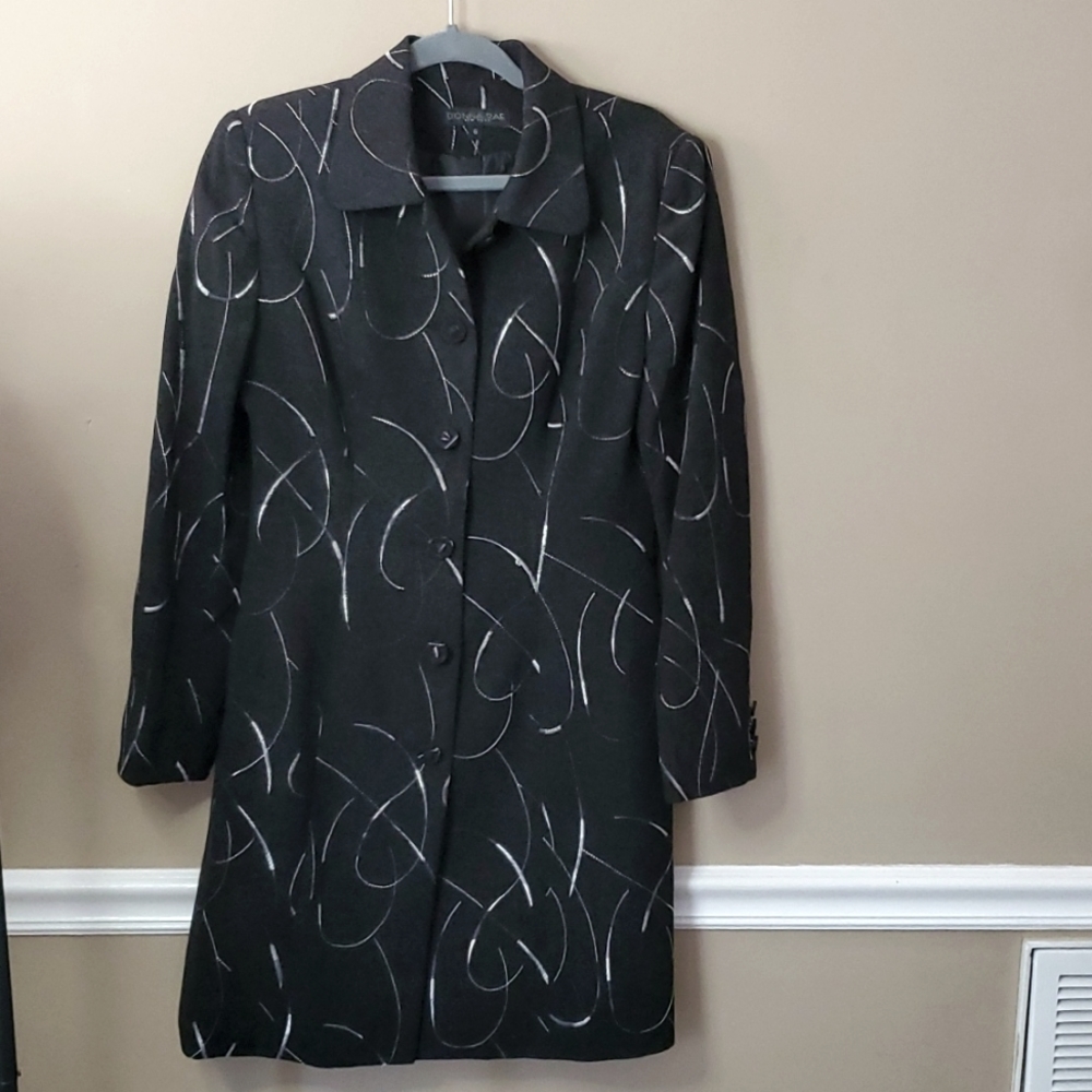 Donna Rae New York Black Embroidered Coat Size 6